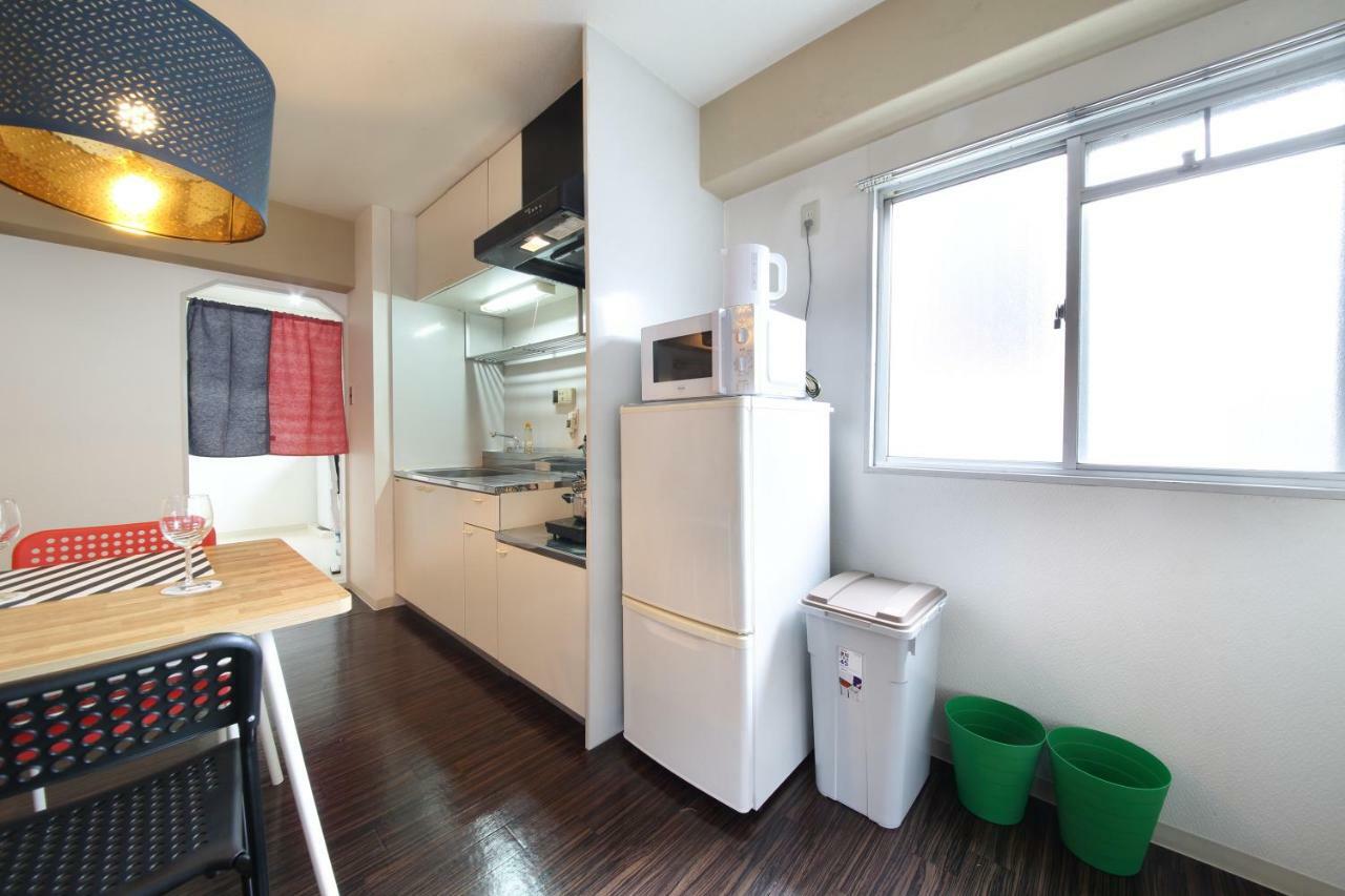 Lägenhet på 50 m² i Shinsaibashi, med 1 sovrum och 1 badrum  Osaka Exteriör bild